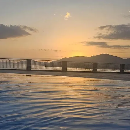 아파트 Risveglio Sul Mare